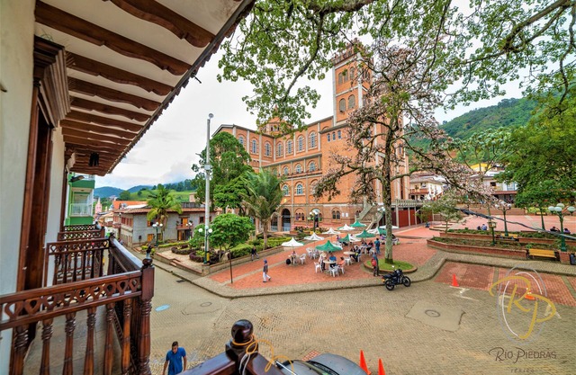 Hotel Rio Piedras