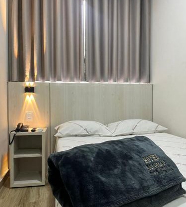 Hotel Salomão - Próximo a 25 de Março, Bom Retiro, Brás e Rua Santa Efigênia, a 2 minutos do Mirante Sampa Sky e pista de Skate Anhangabaú