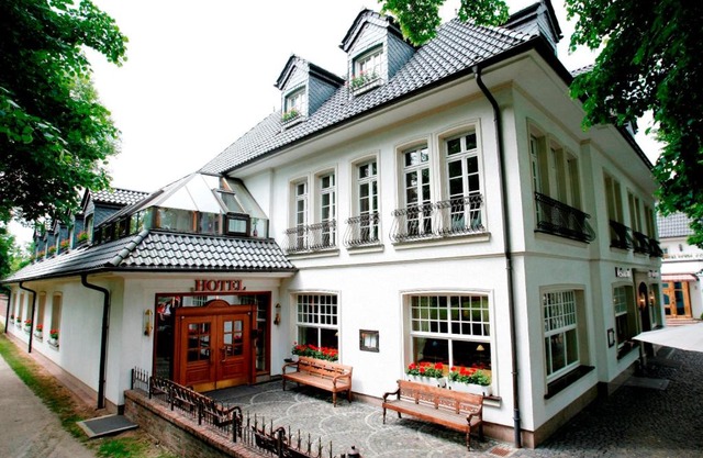 Hotel "Schloss Friedestrom"