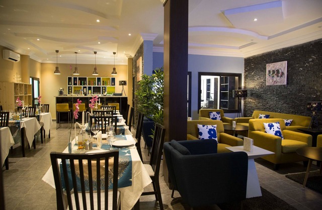 Hotel Semiramis City center