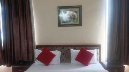Hotel Simla Palace