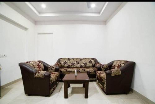 hotel sitara grand