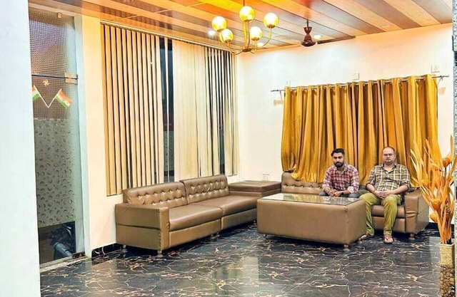 Hotel Taj Royal