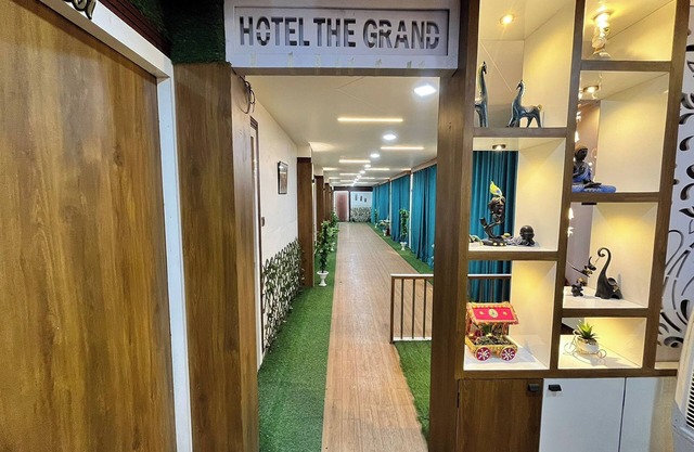 Hotel The Grand Near Maninagar Railway Station Ahmedabad