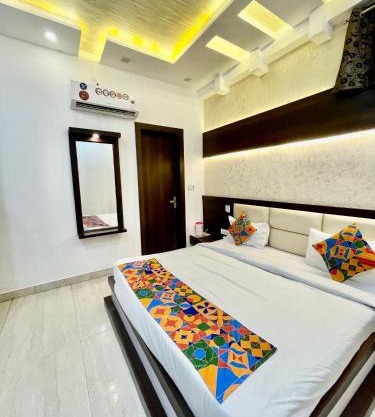 Hotel Urban Home Stay Near Taj mahal