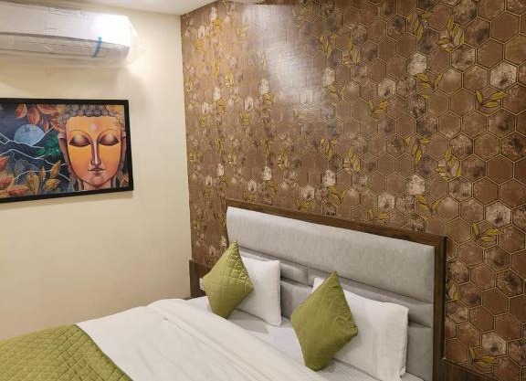 Hotel V R Villa
