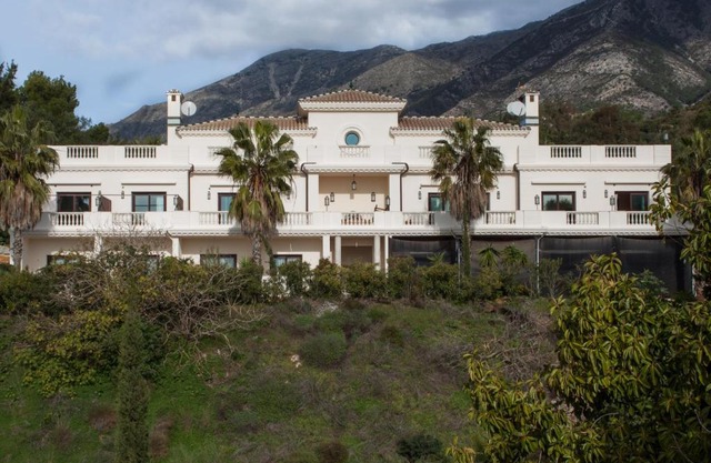 Hotel Villarocamar