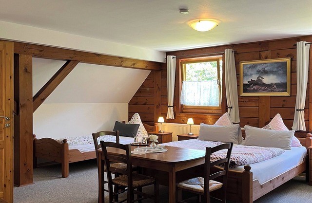 Hotel Waldhaus Lahnstein - Room 4 - Four-bed room
