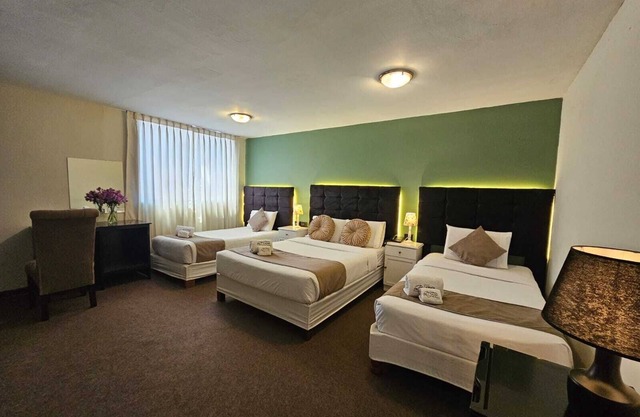 Hotels Collect A. Monet