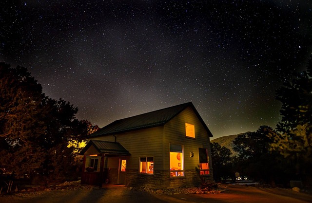 Hotels near Monarch Mountain: private cabin in peaceful mountain setting
