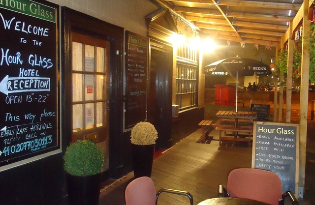 Hour Glass Hotel