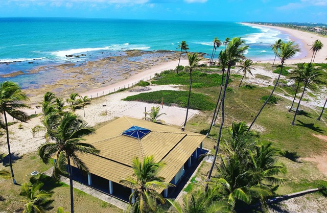 House 2 Front Sea C Natural Swimming Pools - Praia do Pirui