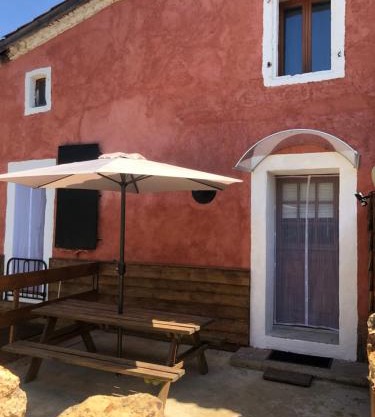 House 2 people