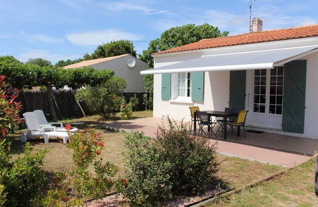 Maison à 400 m de la plage de la Rémigeasse, au calme, proche pistes cyclables