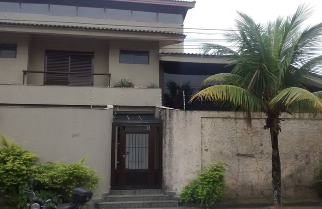 house 50mts from the beach, near kiosks restaurants and shopping