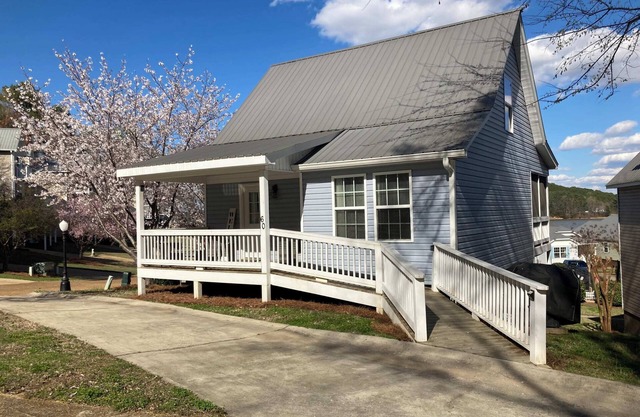 House# 60 Point of View (pet friendly)
