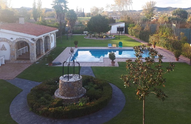 MAISON ET PROPRIÉTÉ RÉCRÉATIVE À PROXIMITÉ DE LOGROÑO