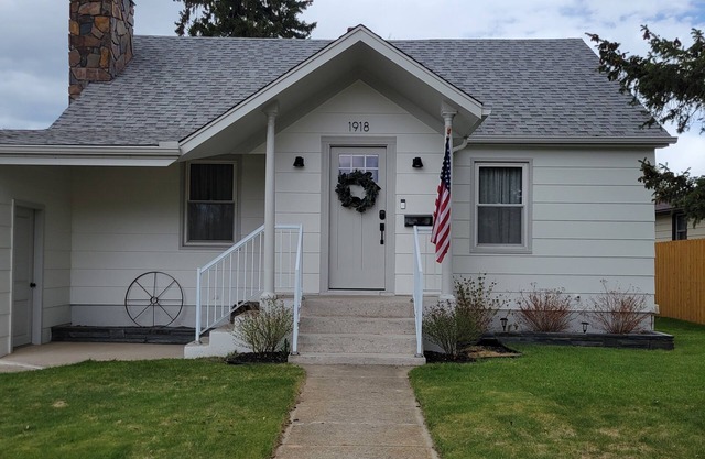 House approximately 7 blocks from downtown Sturgis