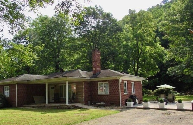 House at Main Street Lodging