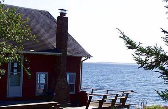 House At The Point - Cottage rustique au bord de l'océan