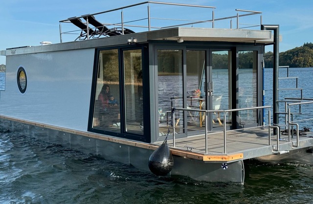 Bateau-maison "Seahome" avec vue sur le lac, terrasse privée et Wi-Fi