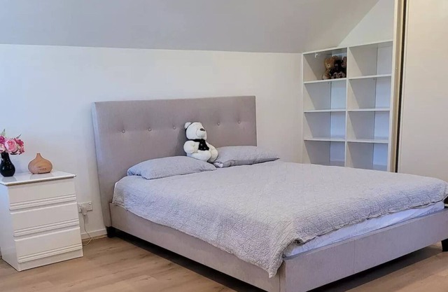 House close to beaches, transport and airport