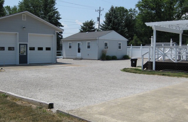 Maison, chalet, garage, peut accueillir jusqu'à 12 adultes