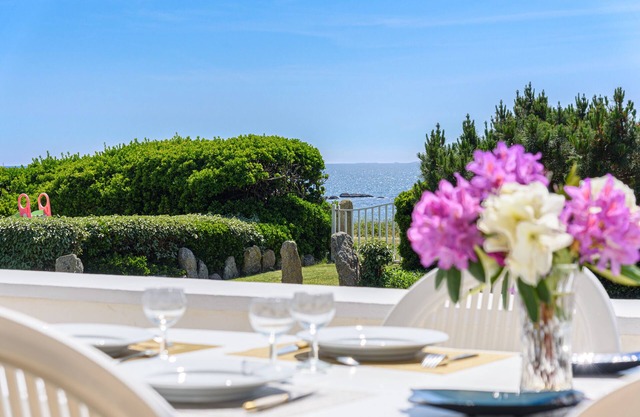 maison accès direct plage ,endroit calme vue exceptionnelle de la terrasse