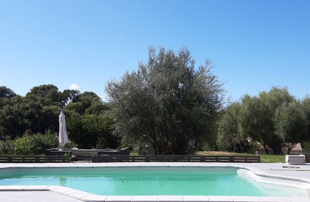 MAISON F4 AVEC PISCINE A LA CAMPAGNE