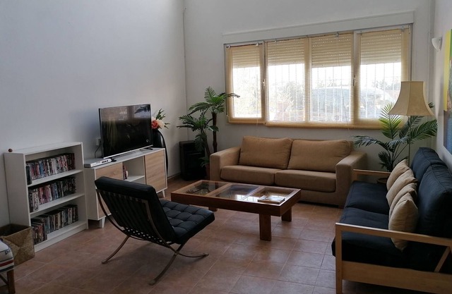 200m2 maison, 4 chambres, 2 salons avec de belles vues