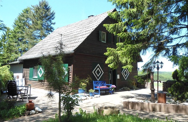 MAISON dans un endroit isolé près de Prüm, jardin clôturé, WiFi