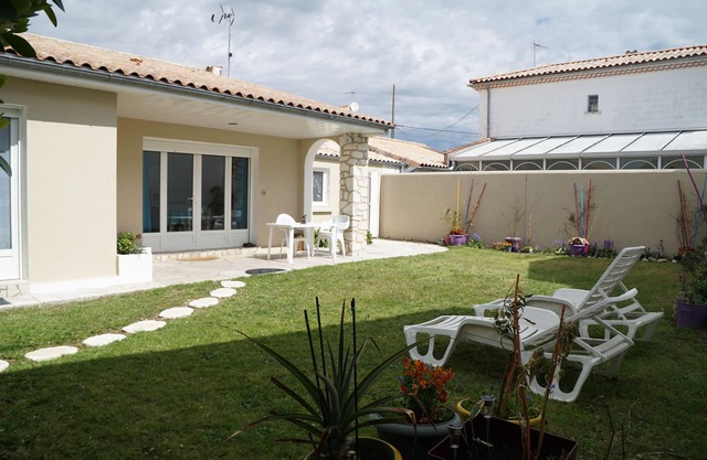 Maison à Châtelaillon Plage , calme avec jardin clos