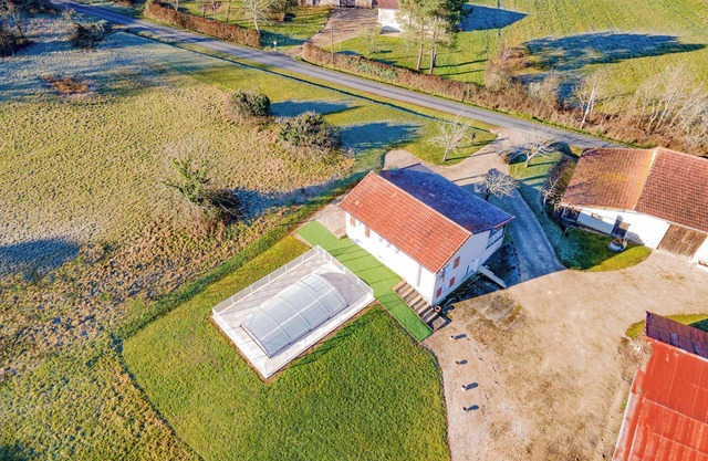 Maison au calme avec piscine