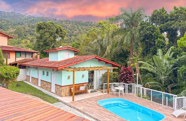 Maison à Ilhabela avec vue sur le vert