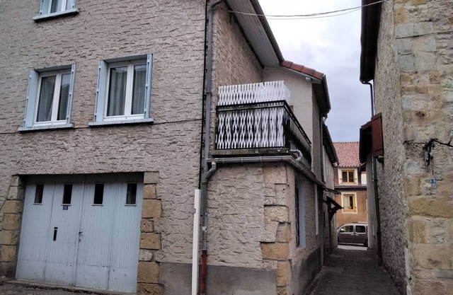 maison dans village pittoresque