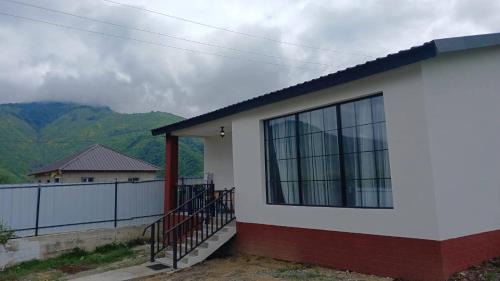 House in tsemi
