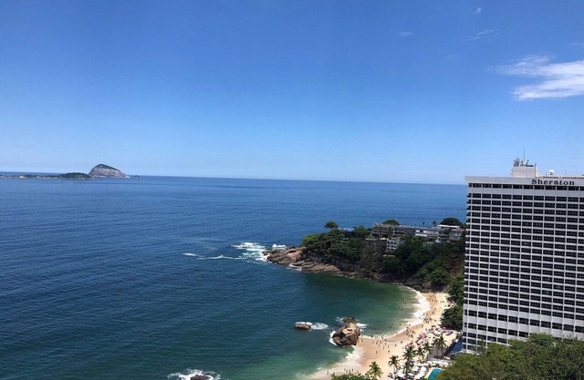 House in Vidigal with incredible sea views