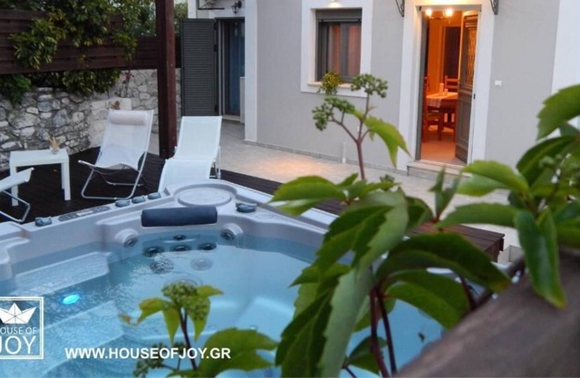 House of Joy 3 chambres avec jacuzzi extérieur