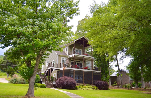 Maison sur le canal principal du lac Guntersville - Près de l'épicerie au bord de l'eau