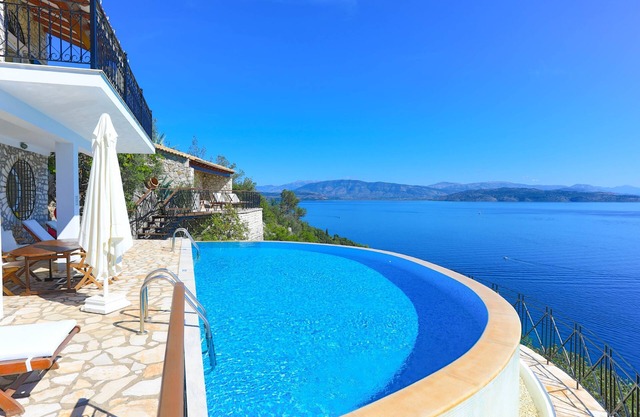 House on the Rocks: Stunning views, Luxury, amazing private pool