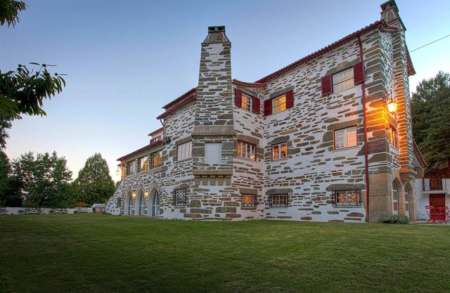 Maison donnant sur la Serra da Estrela