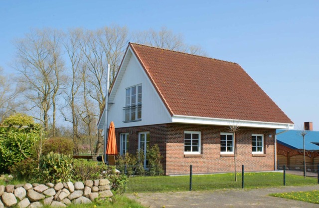 Cottage Sea noise