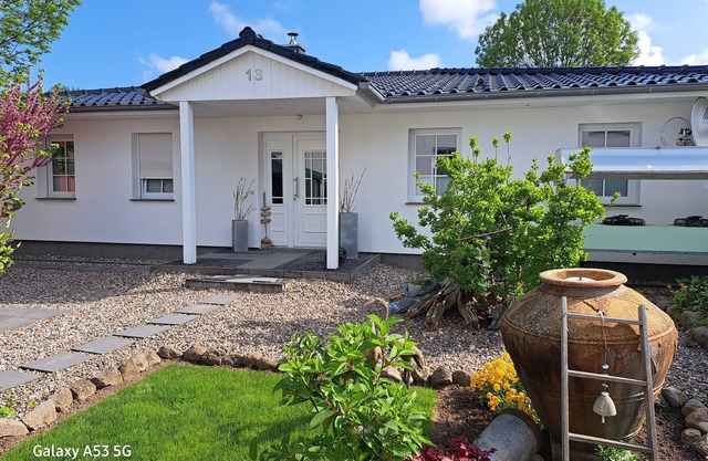Maison, équipement supérieur, limites de la ville Rostock, animaux acceptés, internet