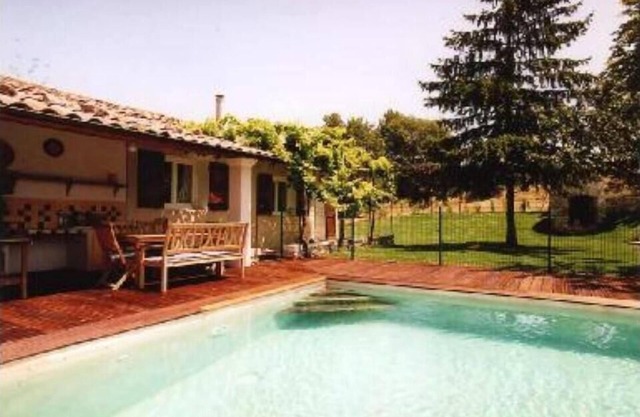 Maison avec jardin cloturé et piscine privée