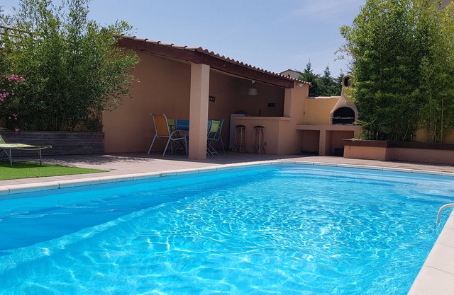 Maison tout confort + piscine 6/8 personnes