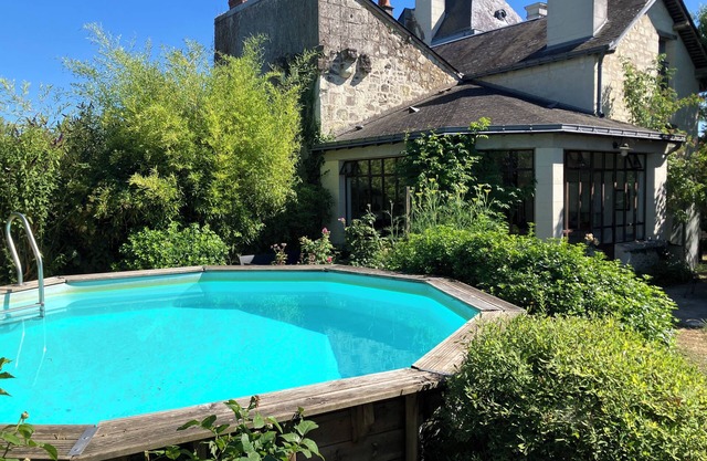 MAISON avec jardin, au coeur des vignes à 10 mn de Saumur