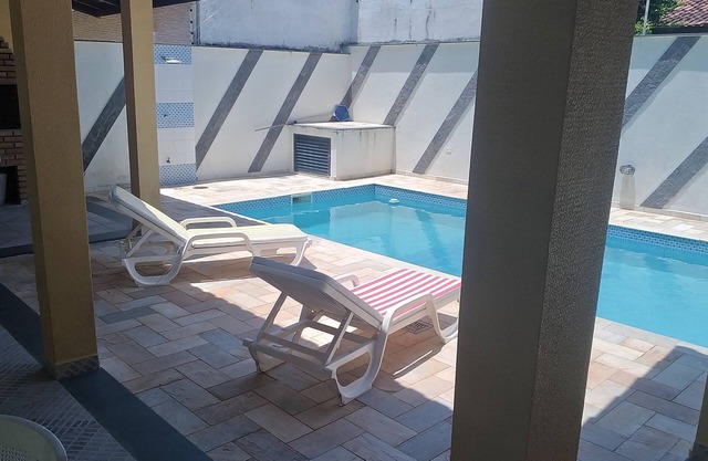 Maison avec piscine, Peruíbe - Carnaval - 50 m de la plage