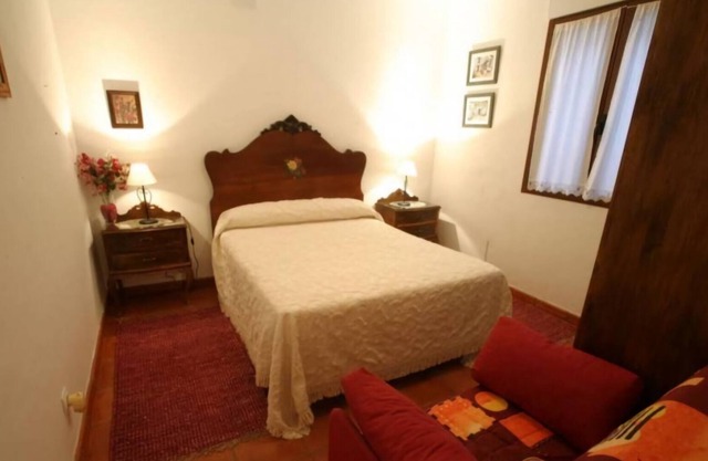 Maison avec 4 chambres doubles avec salle de bain chacune. Dans les environs de Cabañeros.