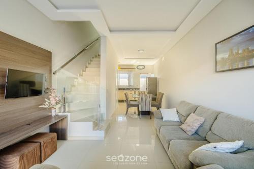 Casa c/2 Suítes e Churrasqueira LRM0226