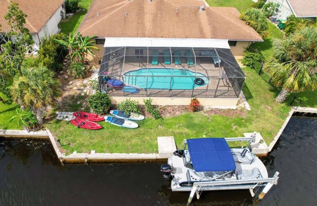 House With A Boat - Boat, Heated Pool, Fishing